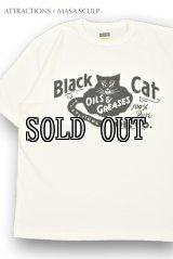 ATTRACTIONS×MASA SCULP /Printed T-shirt(BLACK CAT)
