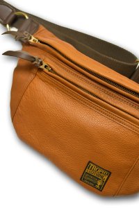 画像1: TROPHY CLOTHING/DAY TRIP STEERHIDE BAG (1)